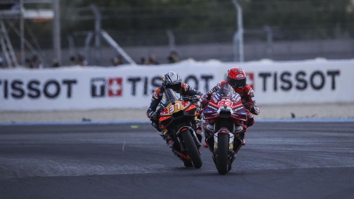 Marquez Tak Terbendung di Hungaria, Acosta Amankan Posisi Runner-up